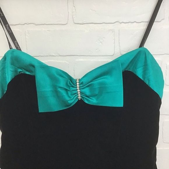 Joseph Ribkoff black velvet strapless ruffle tulle dress crinoline fit & flare 8 - Picture 9 of 16